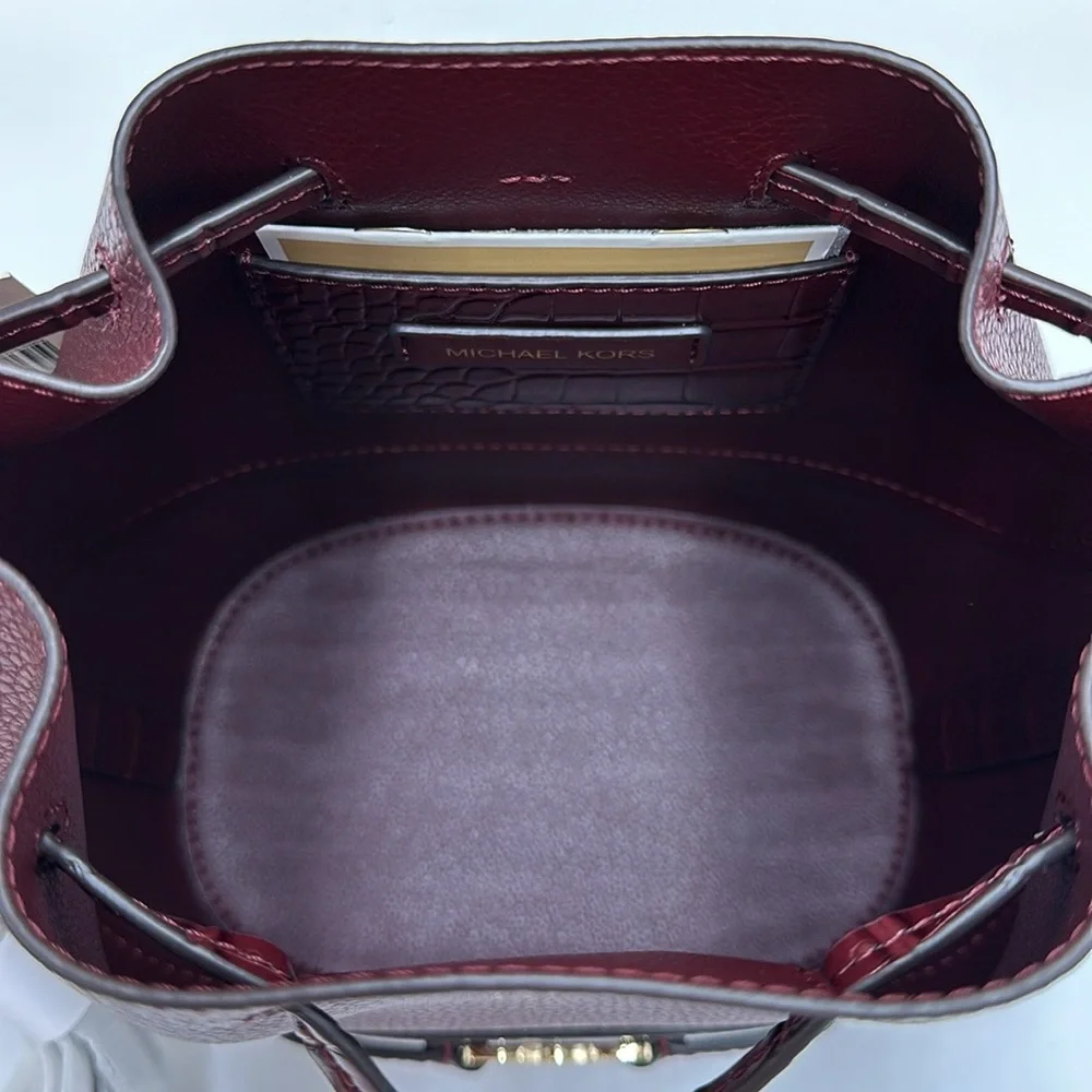 MICHAEL KORS Reed Medium Pebbled Leather Bucket Bag Satchel Crossbody Oxblood